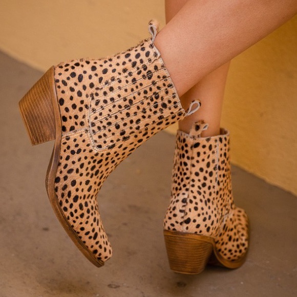 Genuine Leather Handmade Chelsea Boots by Old Cutler in Spotted Cheetah Hair - Picture 1 of 3